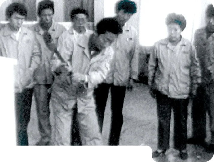 Haier smashed 76 defective refrigerators.